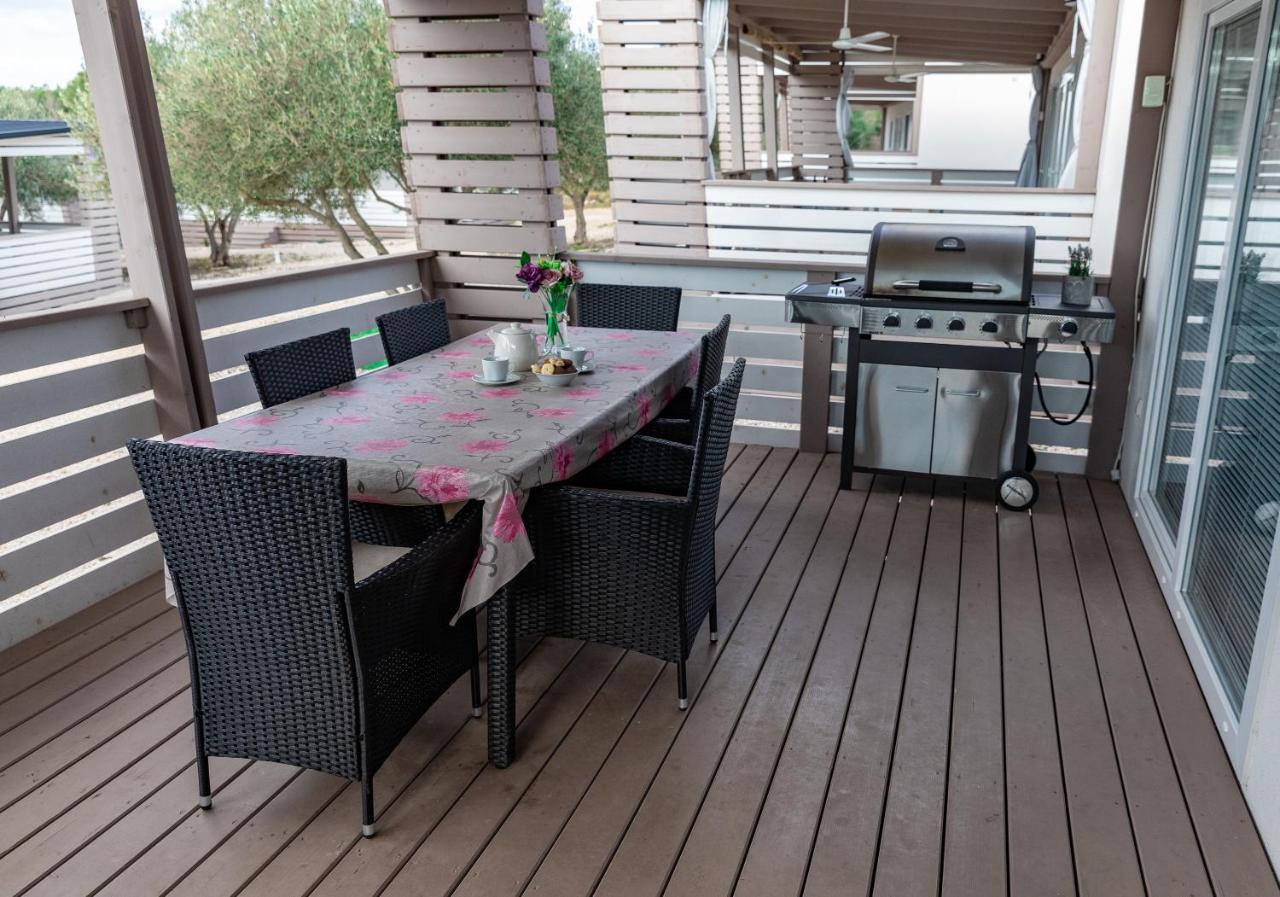 Mobile Home Whit Sea View Lavojesa Drage Extérieur photo